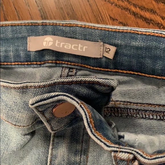 LightWash tractr jeans with pink vertical stripe - Picture 3 of 4